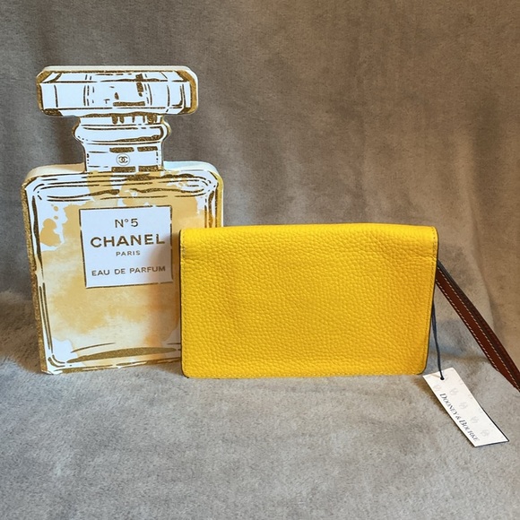 💛DOONEY & BOURKE💛Sunset Lot Pebble Grain Milly Wristlet/NWT - Picture 2 of 9